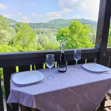 Romantica Terrazza Sul * Revine Lago